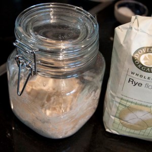 Initial mix with rye flour