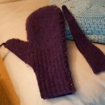 Sewing around to thumb, with insert piece