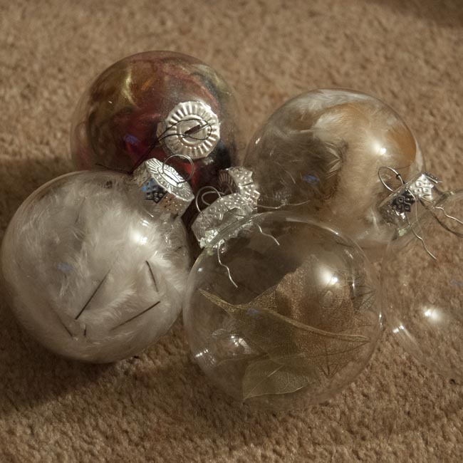 Filled baubles