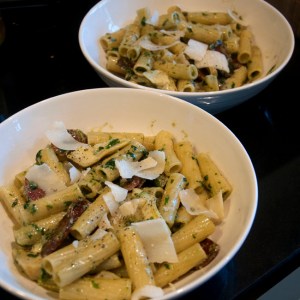 Pesto pasta ready to serve