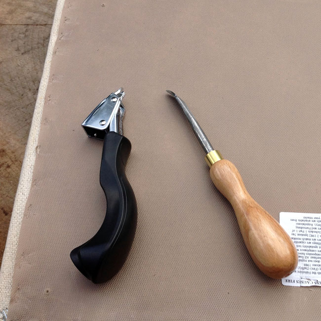 The right tools for staple-removing